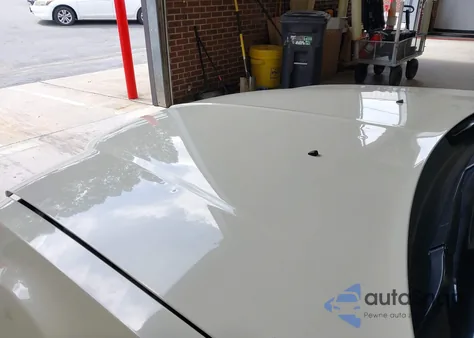 2010 Chrysler 300 Touring/Signature Series/Executive Series from USA, damaged, VIN 2C3CA5CVXAH326727